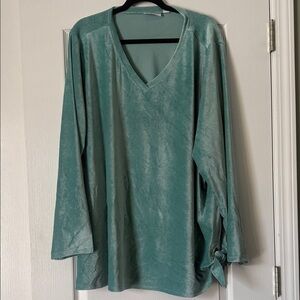 Belle by Kim Gravel Elegant Teal V-Neck Women's Top Size 5X